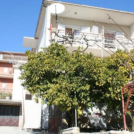 3m * Trogir